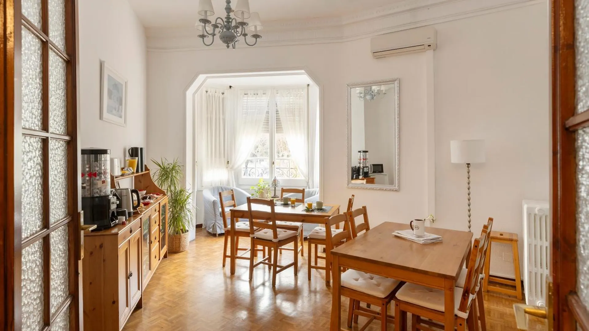 Ally'S Bed&Breakfast, Barcelona Alojamento de Acomodação e Pequeno-almoço