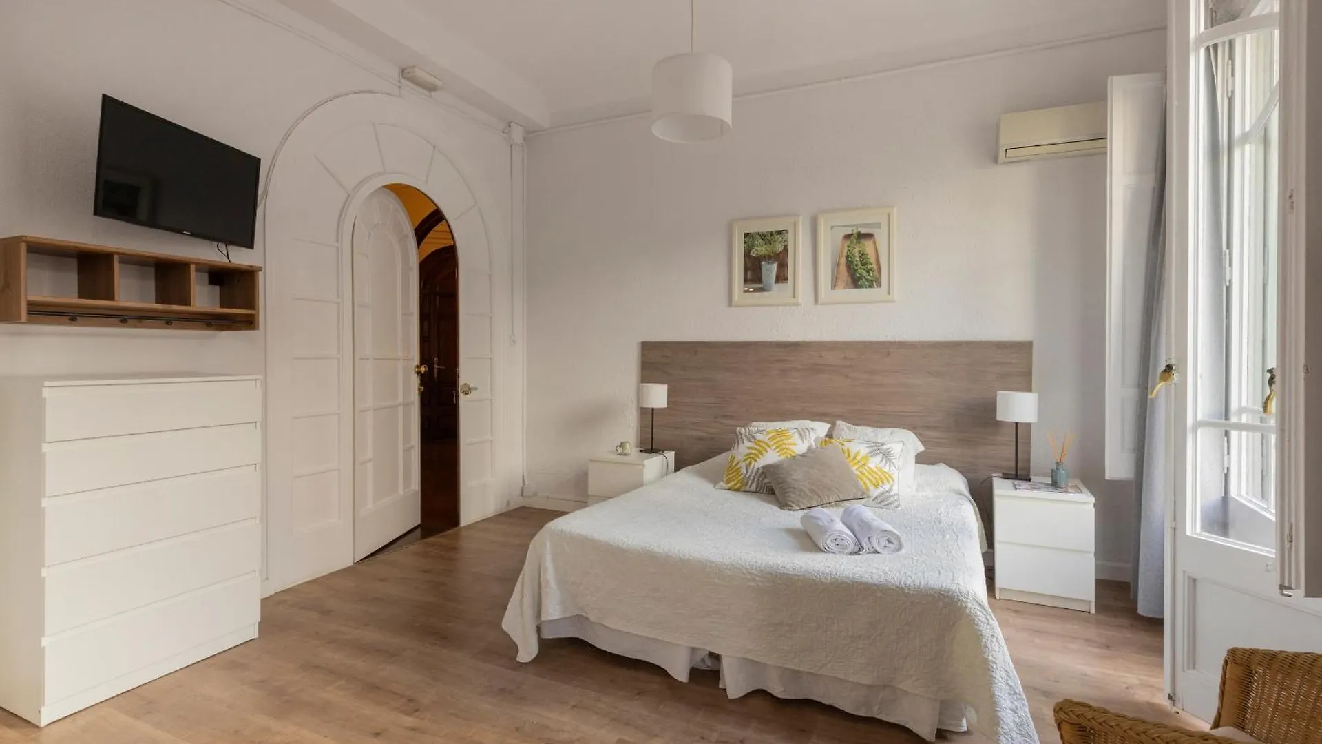 Alojamento de Acomodação e Pequeno-almoço Ally'S Bed&Breakfast, Barcelona