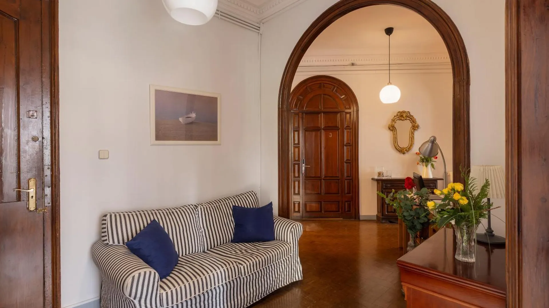 ** Alojamento de Acomodação e Pequeno-almoço Ally'S Bed&Breakfast, Barcelona Espanha