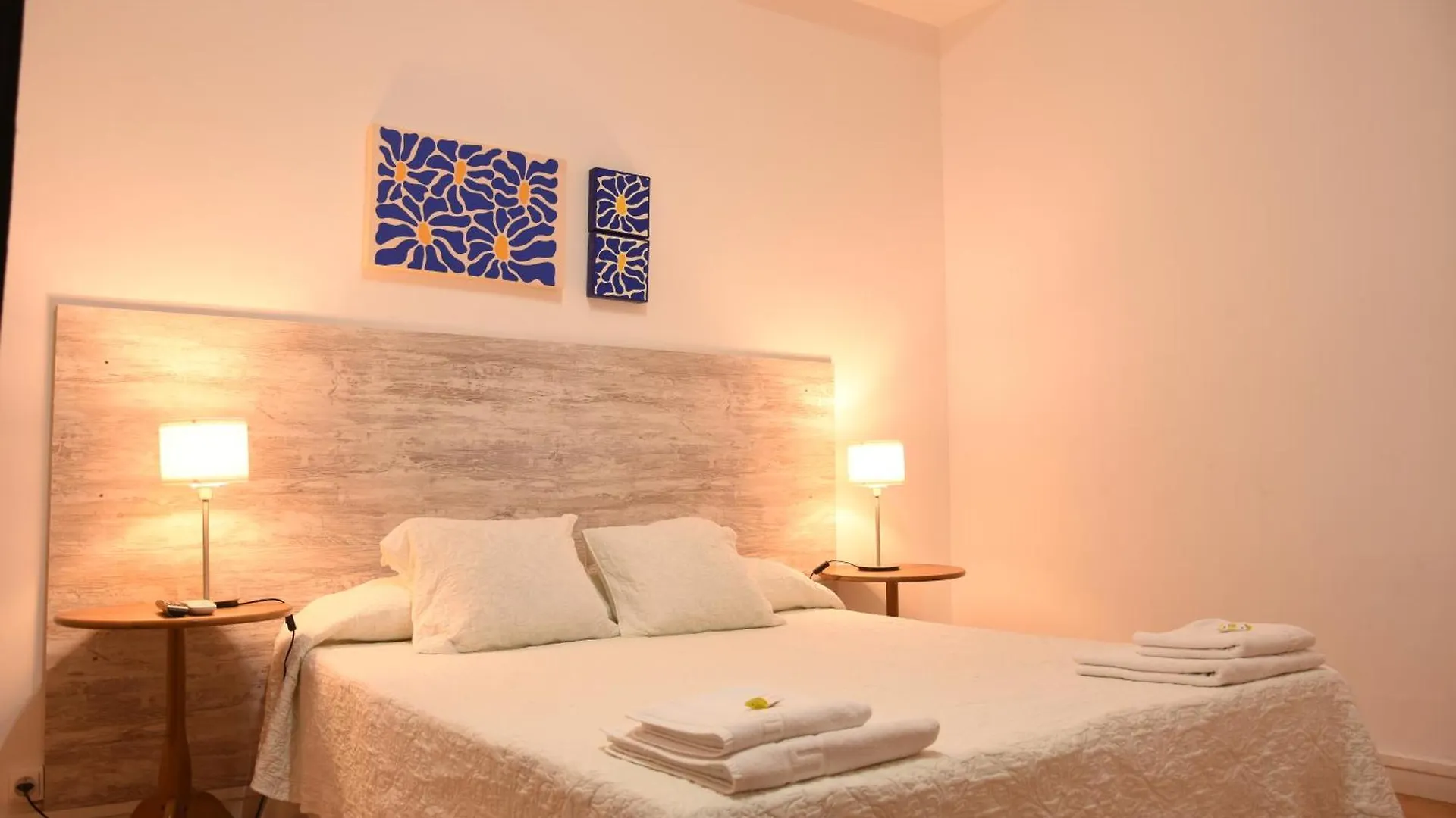 Alojamento de Acomodação e Pequeno-almoço Ally'S Bed&Breakfast, Barcelona